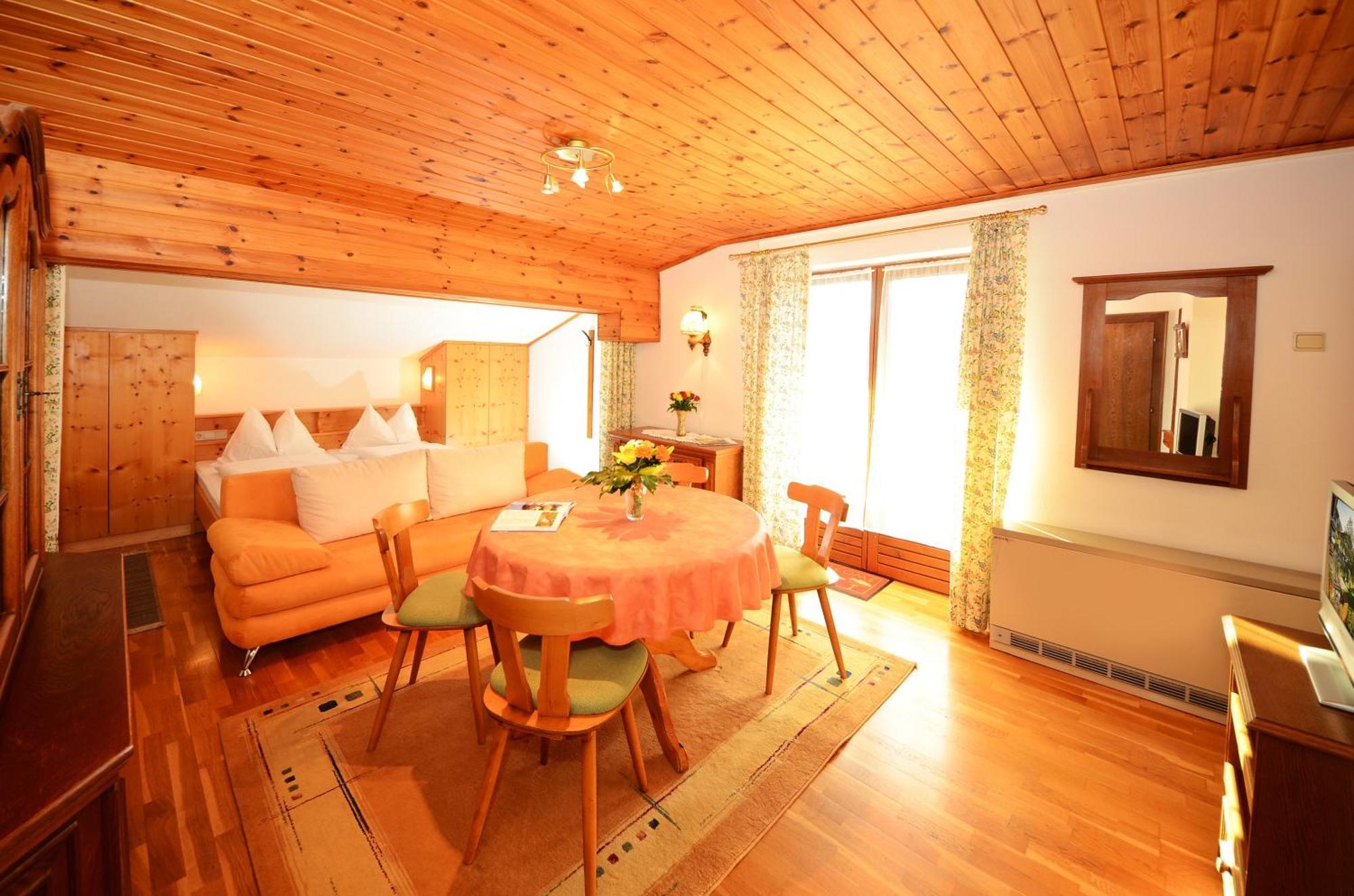 Pension Mozart Wagrain Room photo